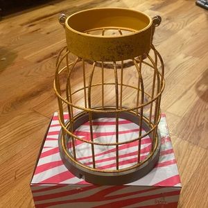 Pink zebra accent shade